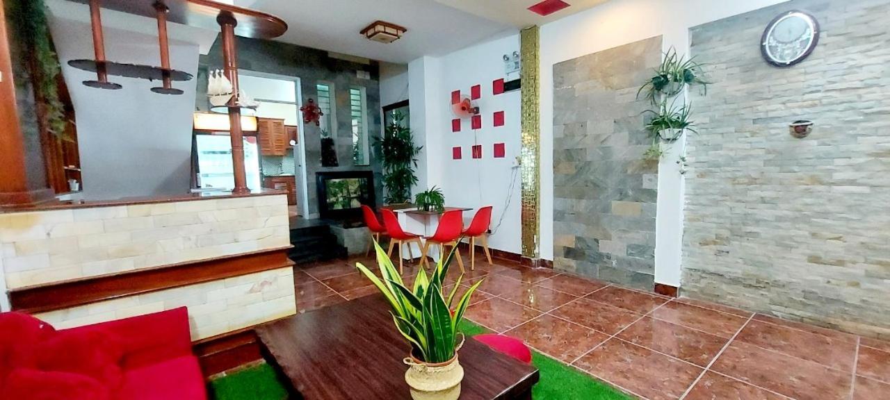 Отель Pink Host Вунгтау Экстерьер фото